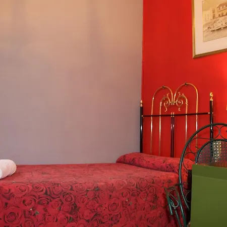 Eddyrooms Πανσιόν 2*